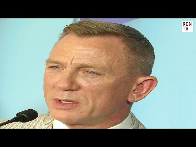 Daniel Craig Explains Appeal Of Knives Out Sequel Glass Onion