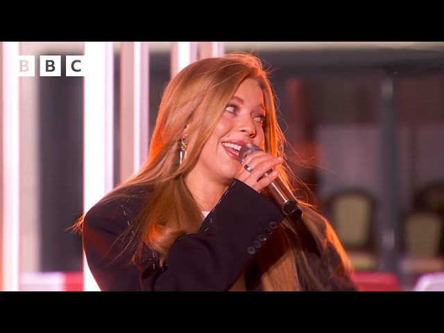 Becky Hill performs ‘Outside Of Love’ | The One Show - BBC