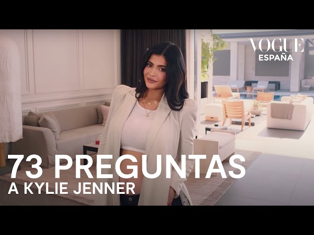 73 preguntas a Kylie Jenner | VOGUE España