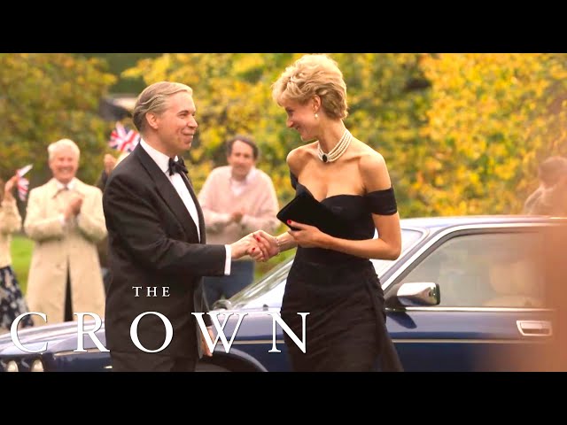 The Crown | Diana Dons The 'Revenge Dress'