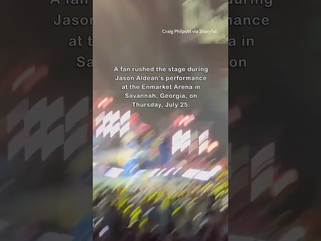 Security Remove Fan Who Rushed Stage at Jason Aldean Concert