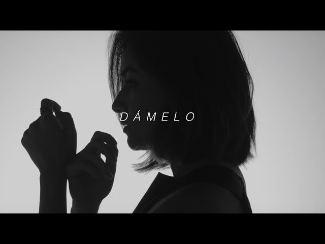 Nana Mendoza ft. Marco Mares - Dámelo (Official Video)