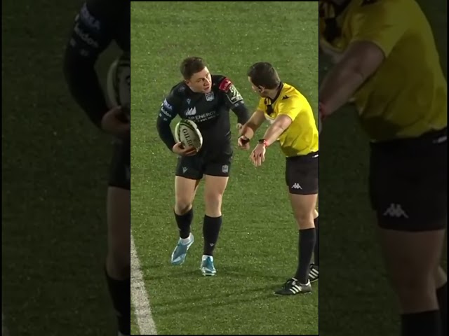 Ref Mic in #rugby is ABSOLUTE GOLD!