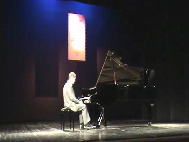 Piano performance by 15 year old boy Paulius Bruzas