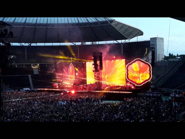 Coldplay "Clocks" Live @Berlin Olympiastadion, 29.06.2016