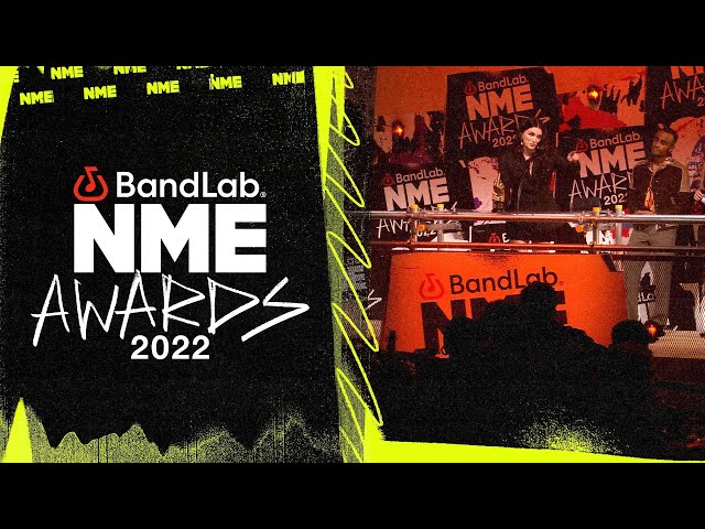 Aisling Bea wins Best TV Actor at the BandLab NME Awards 2022
