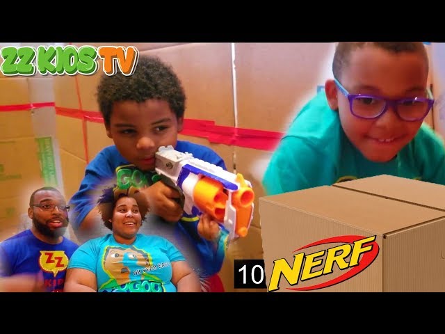 ZZ Kid’s Big Box Fort Nerf Maze Challenge!