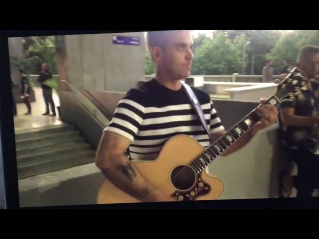Robbie Williams - Better Man acoustic - Backstage in Tbilisi