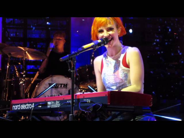 Paramore - When It Rains Live in The Woodlands, Texas