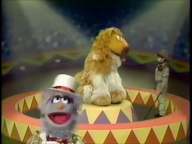Sesame Street 2742: Barkley the Circus Lion (1990)