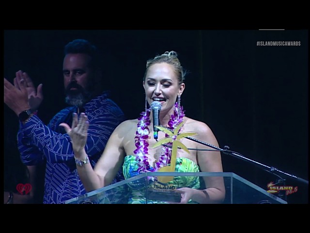 Anuhea Female Artist of the Year Acceptance Speech | 2019 Island Music Awards