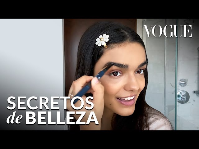 Rachel Zegler y su makeup para una piel con acné| Secretos de Belleza | Vogue México y Latinoamérica