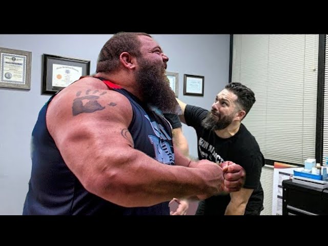 STRONGEST MAN IN HISTORY: ROBERT OBERST gets his back HAMMERED by Chiropractor