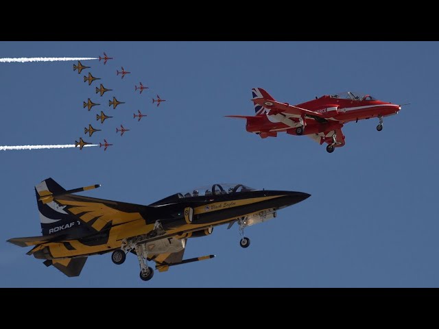 The Black Eagles and Red Arrows flyover together at RIAT 🇰🇷 🇬🇧