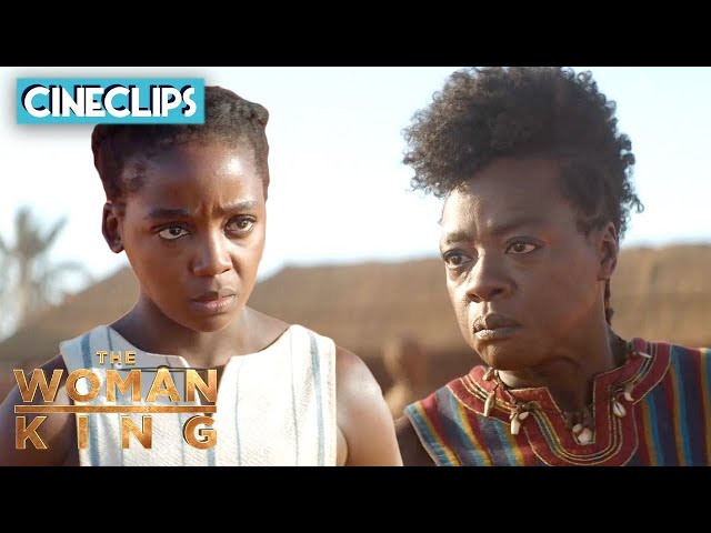 The Woman King | Nanisca Teaches Nawi A Lesson | CineClips