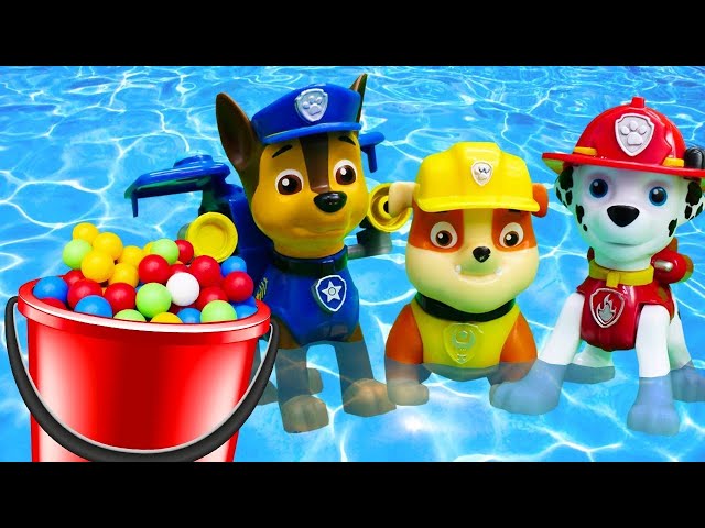 Paw Patrol toys' adventures | Videos for kids with toys at the water park