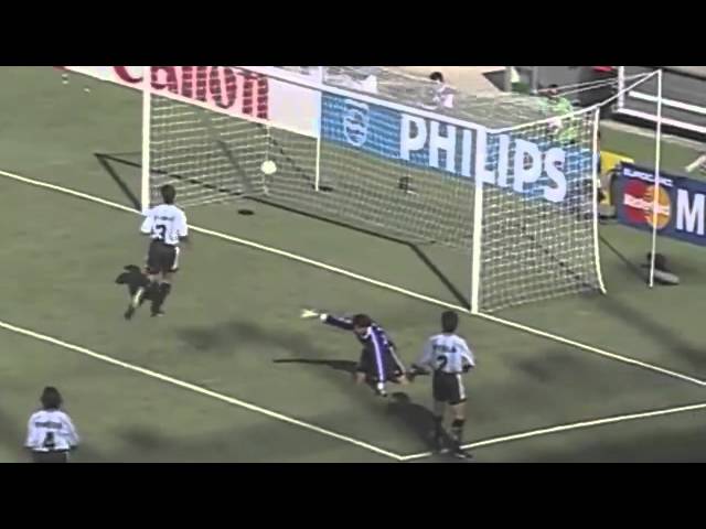 Goal Dennis Bergkamp - Holland vs. Argentina 1998 World Cup