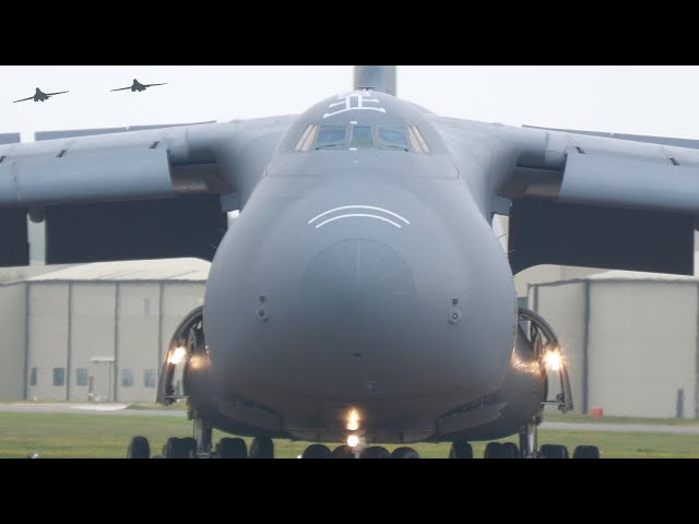 Large planes support the deployment of B1 bombers to Europe 🇺🇸 🇬🇧