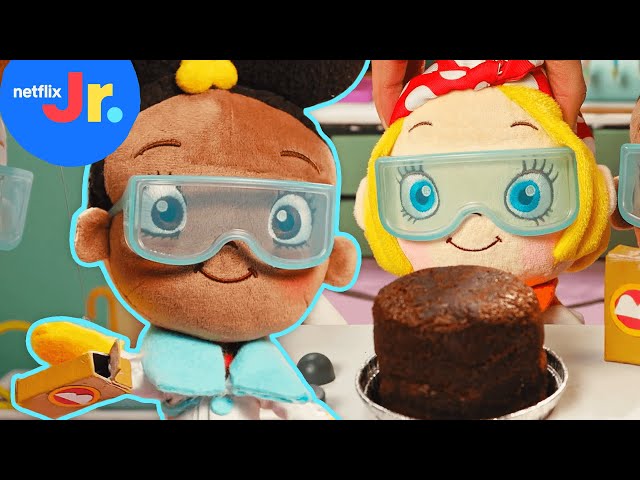 Ada Twist Toy Play: Baking the Perfect Cake! 🎂 Netflix Jr