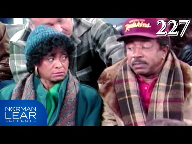 227 | Mary and Lester Watch The NFL | The Norman Lear Effect