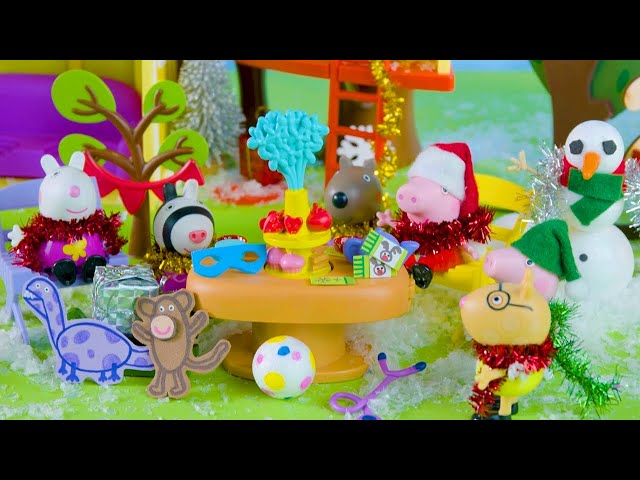 Peppa Pig Goes To The Christmas Tea Party! Toy Videos For Toddlers and Kids