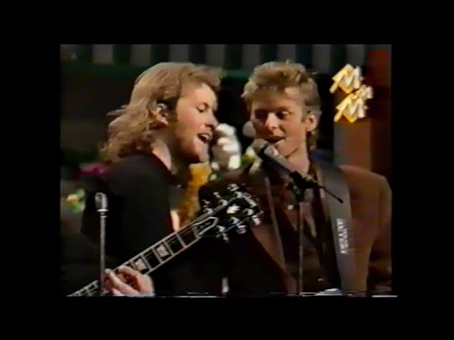 1990 - A-HA live "She loves you" Sweden