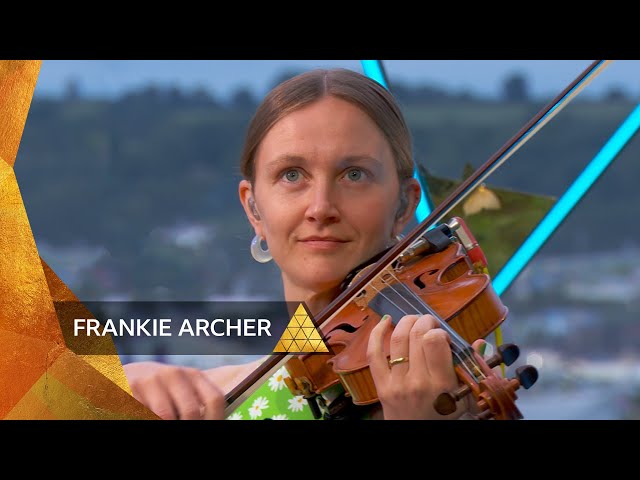 Frankie Archer - Lovely Joan (Glastonbury 2024)