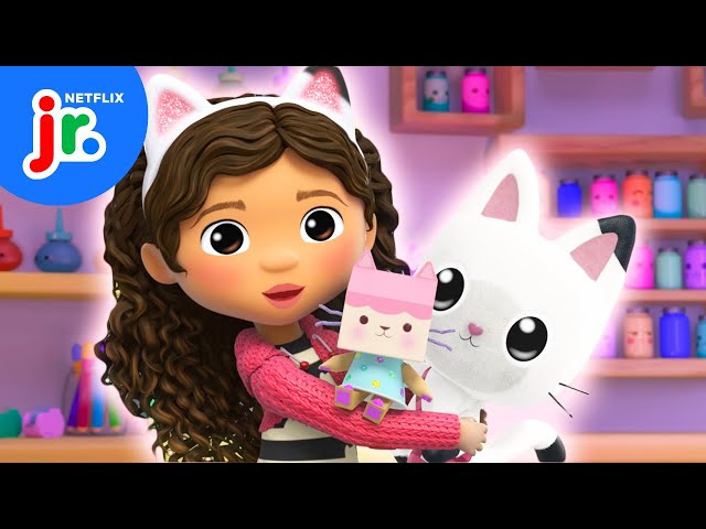 Baby Box's Crafty-riffic Moments! 🧶😻 Gabby's Dollhouse | Netflix Jr