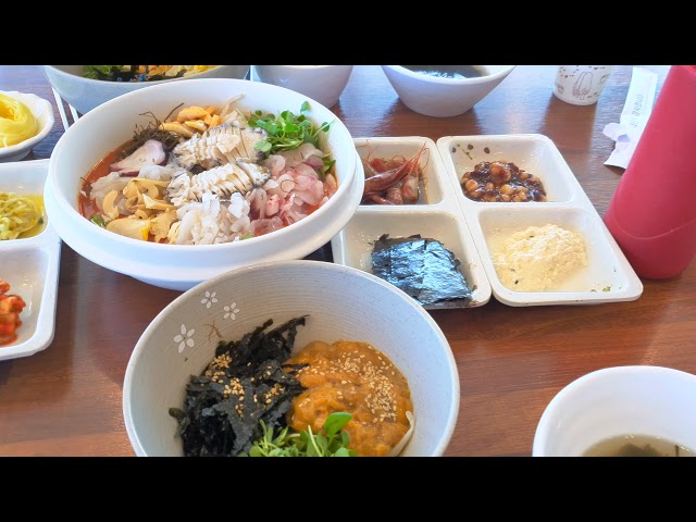 봉포 머구리 물회 (속초) ; Bongpo Muguri Mul-huie (cold sashimi soup) in Sokcho
