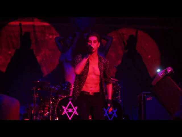 Jane's Addiction - Underground at Rockstar Energy Drink Uproar Festival 2013