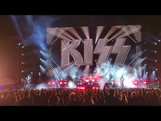 Kiss - Rock and Roll All Nite (live)