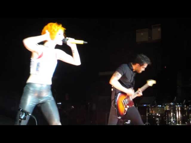 Paramore - Ignorance Live in The Woodlands, Texas