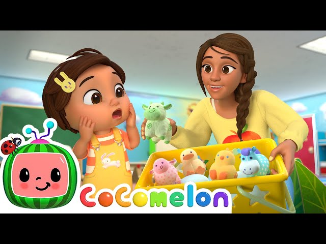 Nina's Old MacDonald Song | CoComelon Nursery Rhymes & Kids Songs