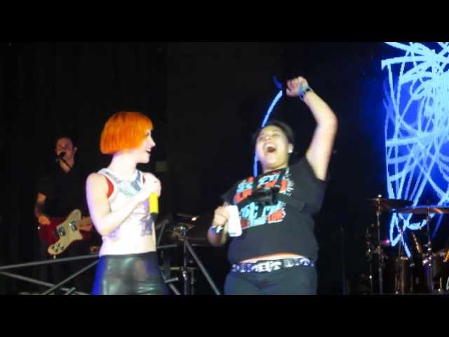 Paramore - Misery Buisness Live in The Woodlands, Texas