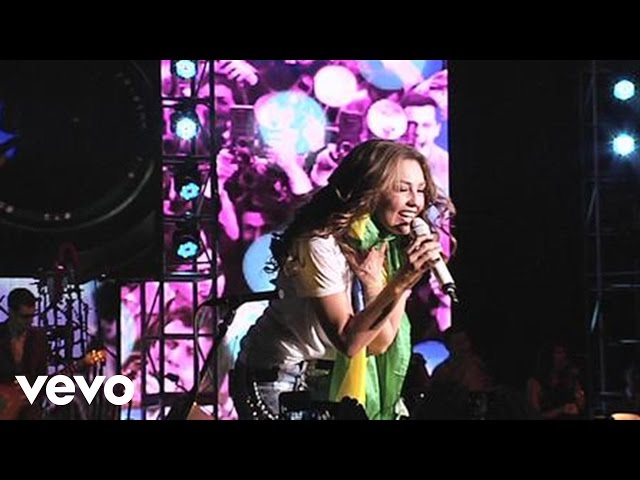 Thalia - Hits - Medley (Viva Tour" - En Vivo)