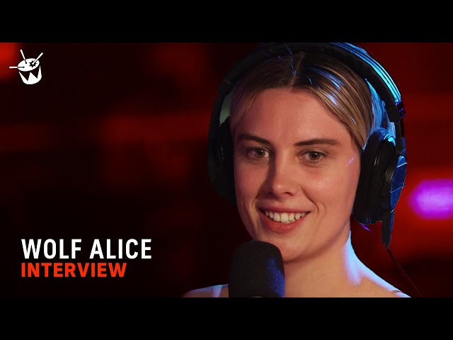 Ellie from Wolf Alice​ explains why she deletes the kisses