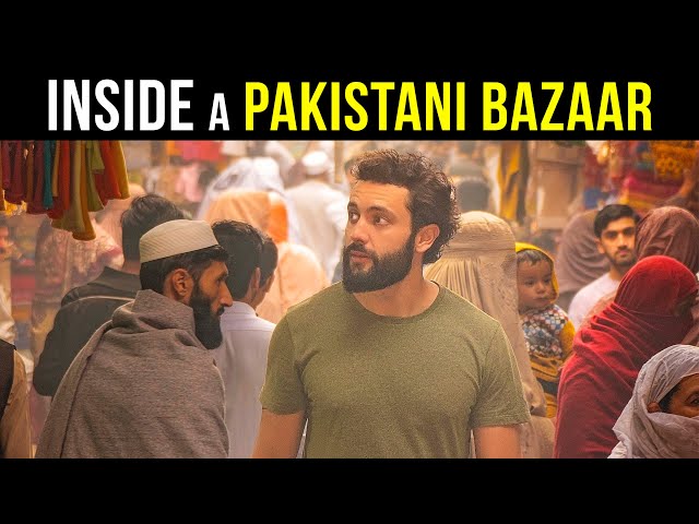 Inside a Pakistani Bazaar - Kissa Khawani in Peshwar