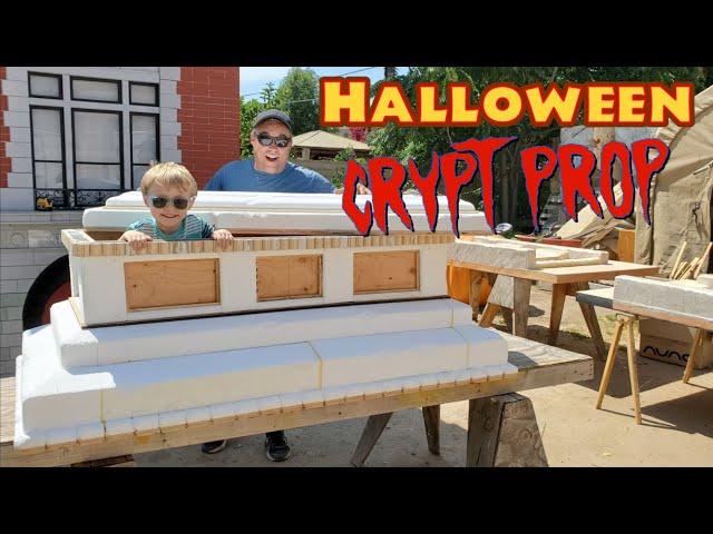 Realistic Halloween Graveyard Decoration - Michael Jackson THRILLER Crypt Coffin Prop