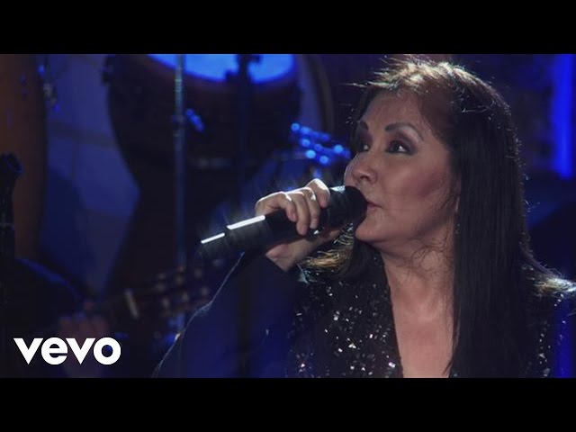 Ana Gabriel - Hasta Que Te Conocí (Altos De Chavón Live Video)