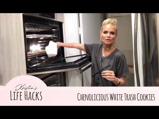 Cooking With Kristin: Chenolicious White Trash Cookies