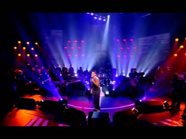 Robbie Williams - Suspicious Minds (Later with Jools Holland Dec '00)