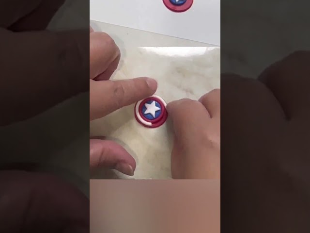 DIY Superhero Jewelry Captain America Marvel #clay #clayearrings