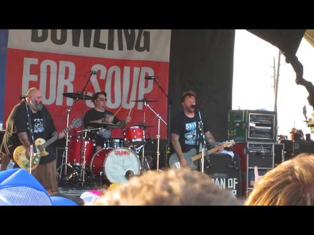Bowling For Soup - The Bitch Song at Vans Warped Tour '13