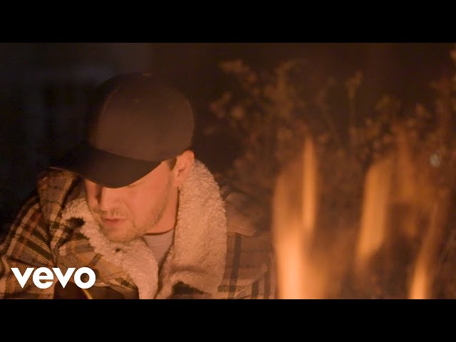 Gavin DeGraw - Hero In Our House (Acoustic Performance)