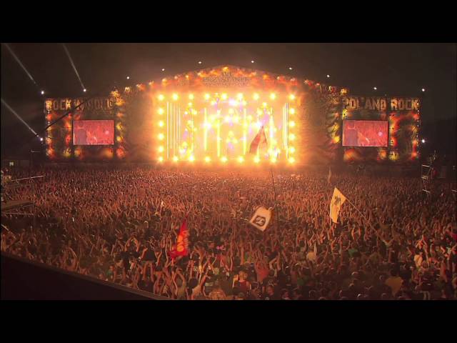 Papa Roach - Between Angels And Insects - Live at Poland Woodstock (@paparoach)