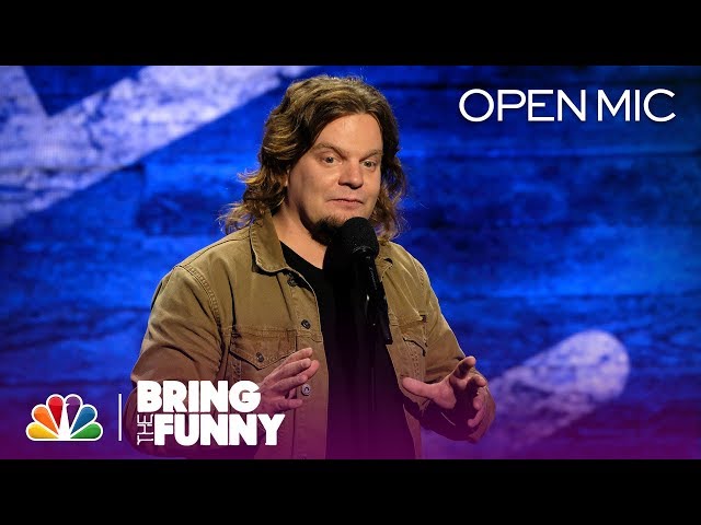 Stand-Up Comic Ismo Performs in the Open Mic Round - Bring The Funny (Open Mic)