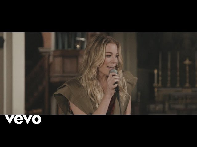 LeAnn Rimes - The Story (Acoustic Church Session)