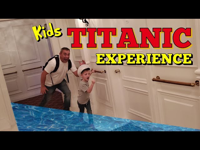 Toy Ship Sinking - Fun Titanic Model Exhibition Adventure