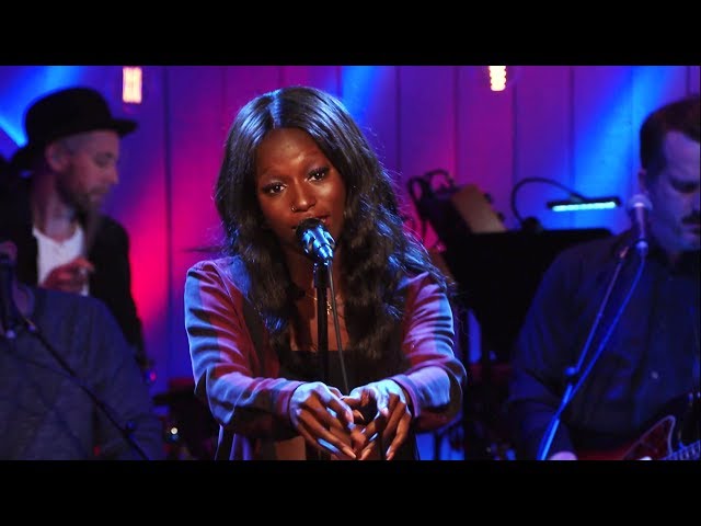 Sabina Ddumba - Brightside - Så mycket bättre (TV4)