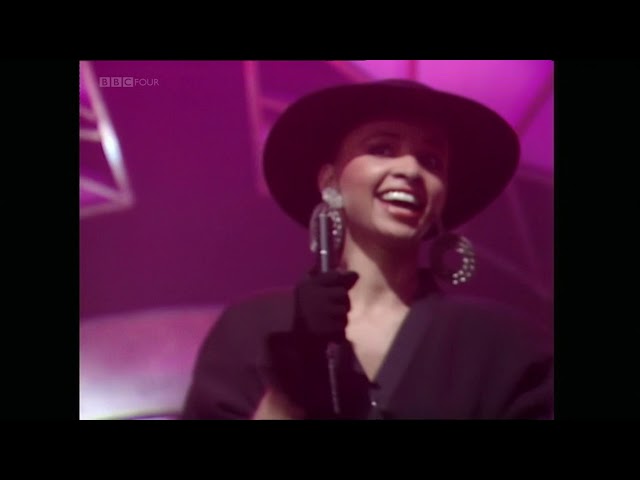 Mel & Kim - Showing Out (TOTP, 30 October 1986)